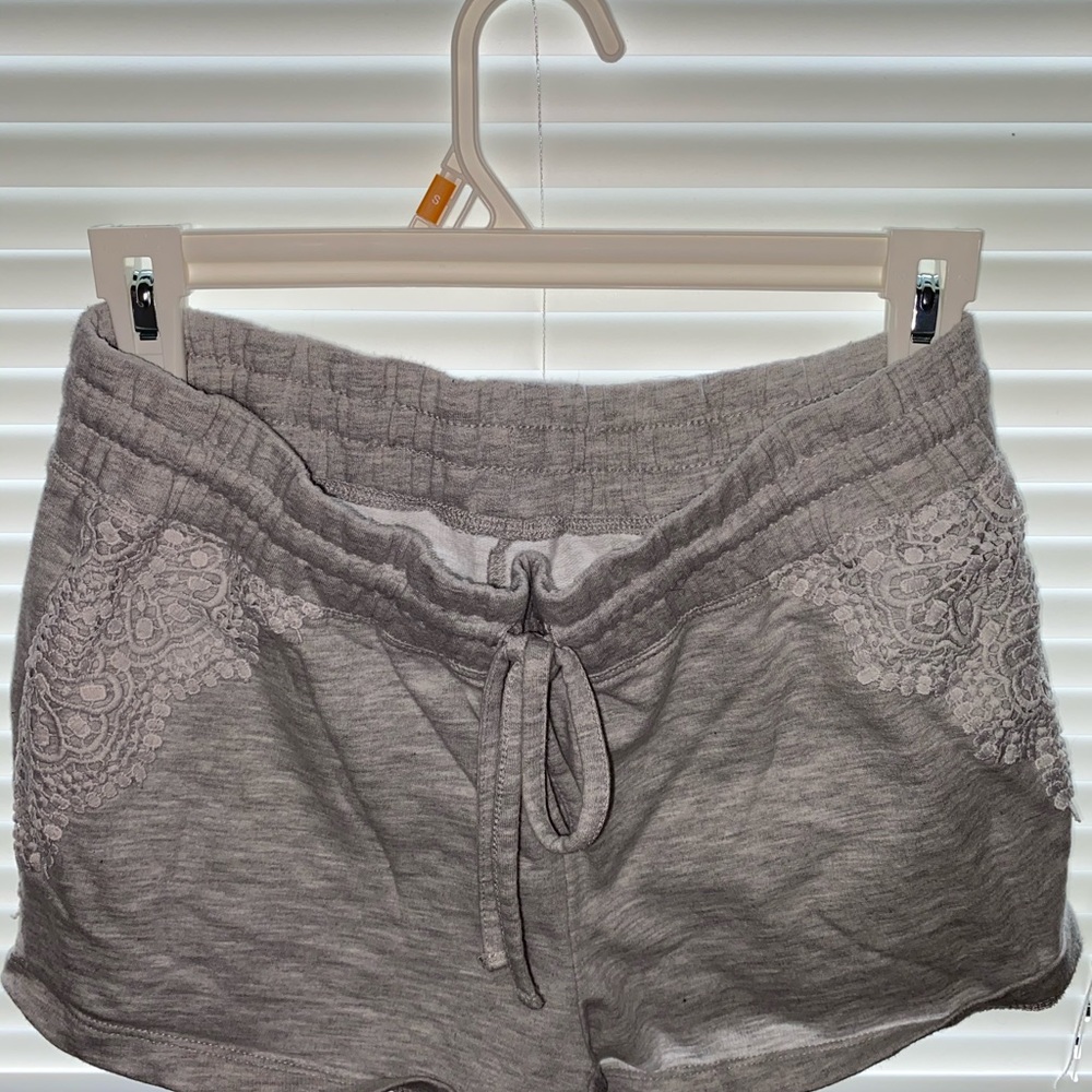 Shorts - Picture 6 of 6